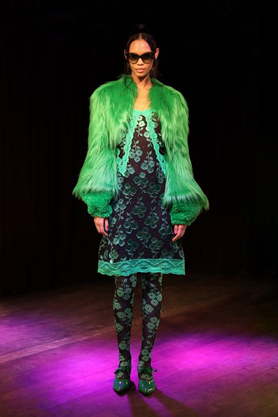 woman<br>FW23