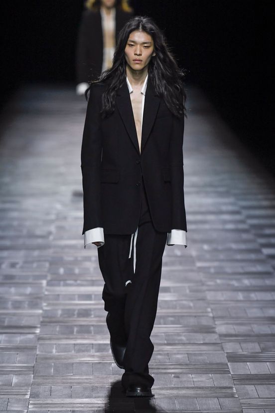 woman<br>FW23