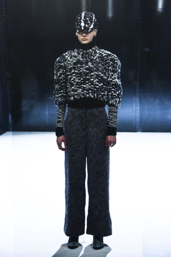 woman<br>FW16