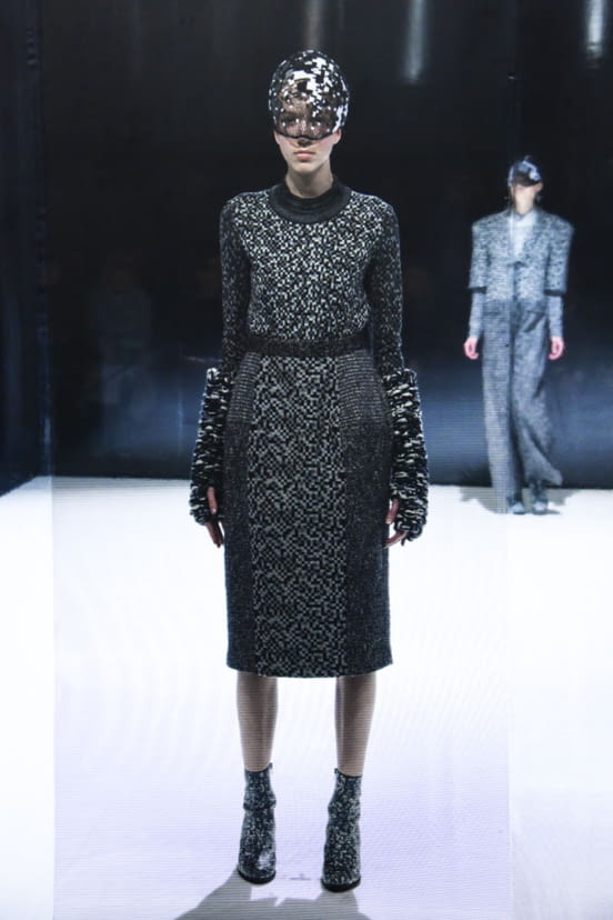 woman<br>FW16