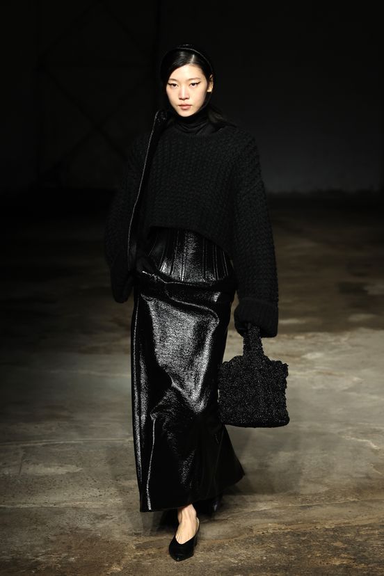 woman<br>FW23