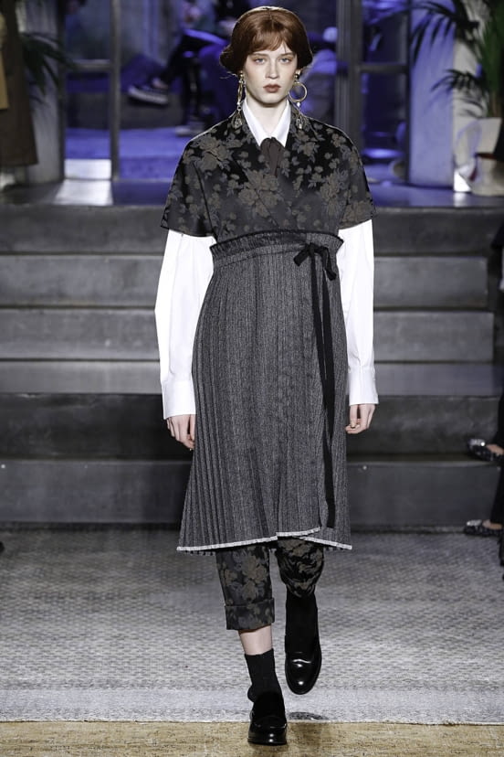 woman<br>FW19