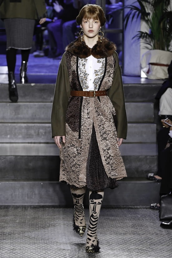 woman<br>FW19