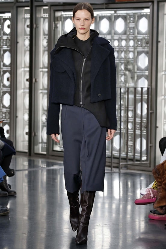 woman<br>FW18