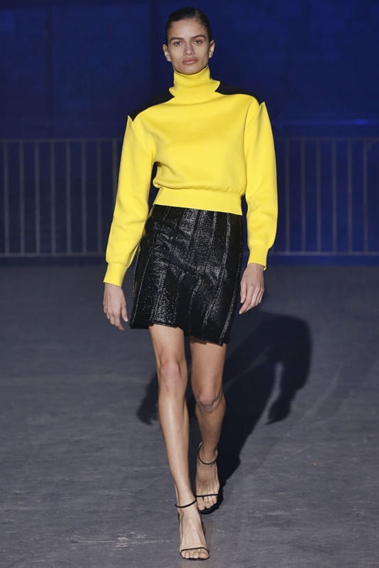 woman<br>FW19