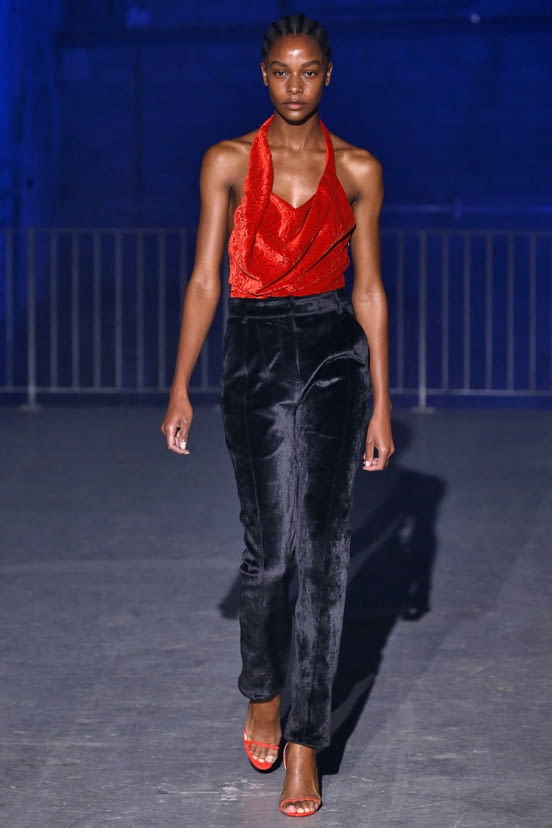 woman<br>FW19