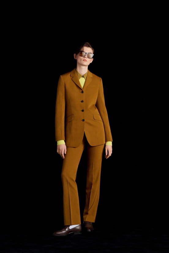 woman<br>FW21