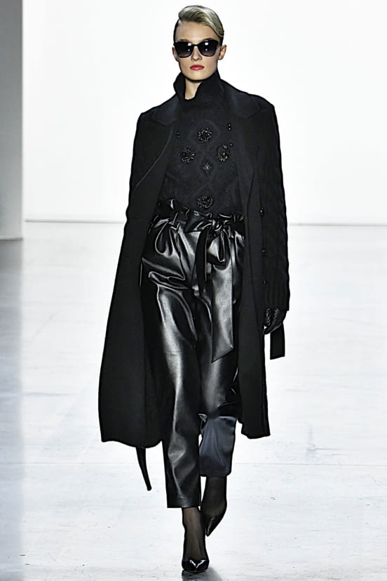 woman<br>FW19