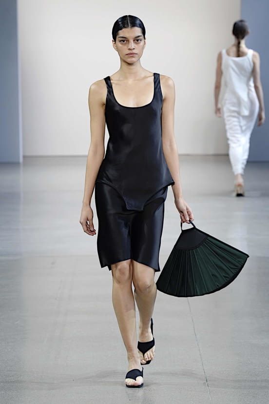 woman<br>SS20