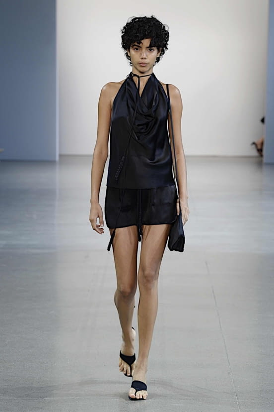 woman<br>SS20