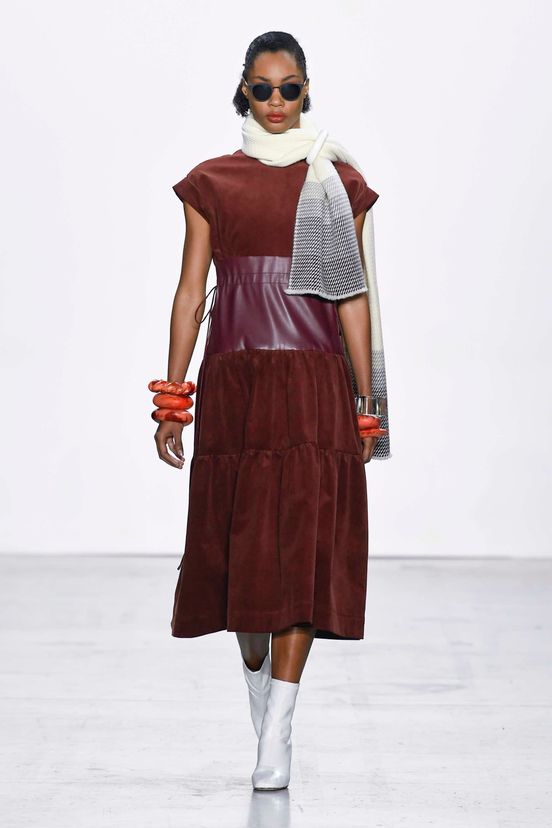 woman<br>FW23