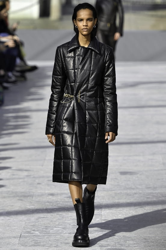 woman<br>FW19