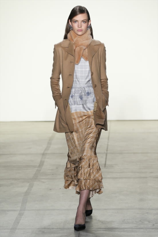 woman<br>F/W 17