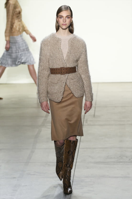 woman<br>F/W 17