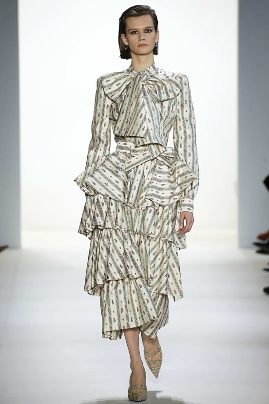 woman<br>FW19
