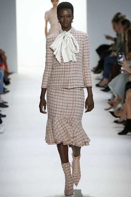 woman<br>FW19