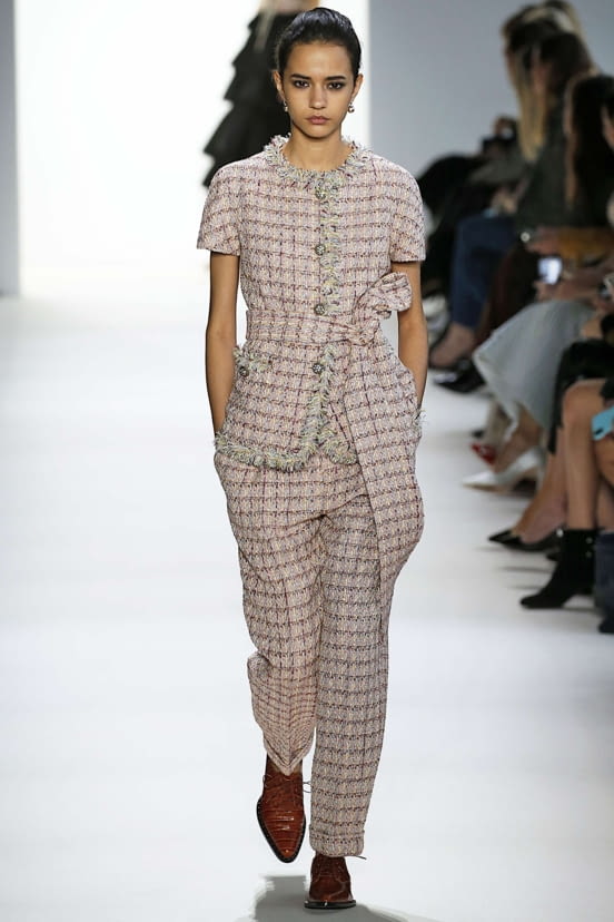 woman<br>FW19