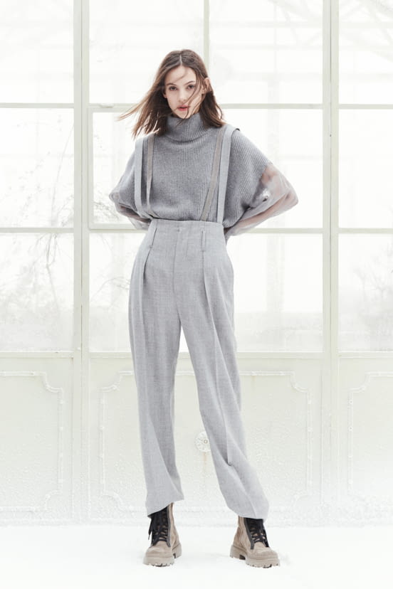 woman<br>FW21