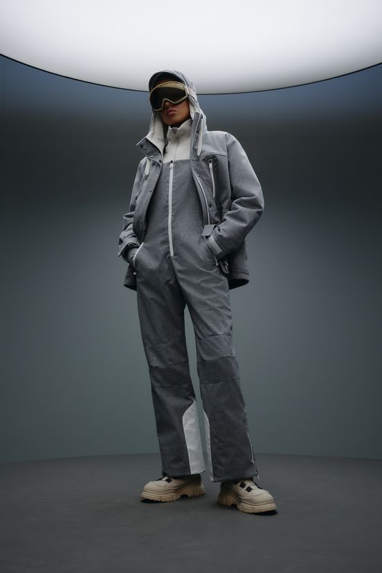 woman<br>FW23