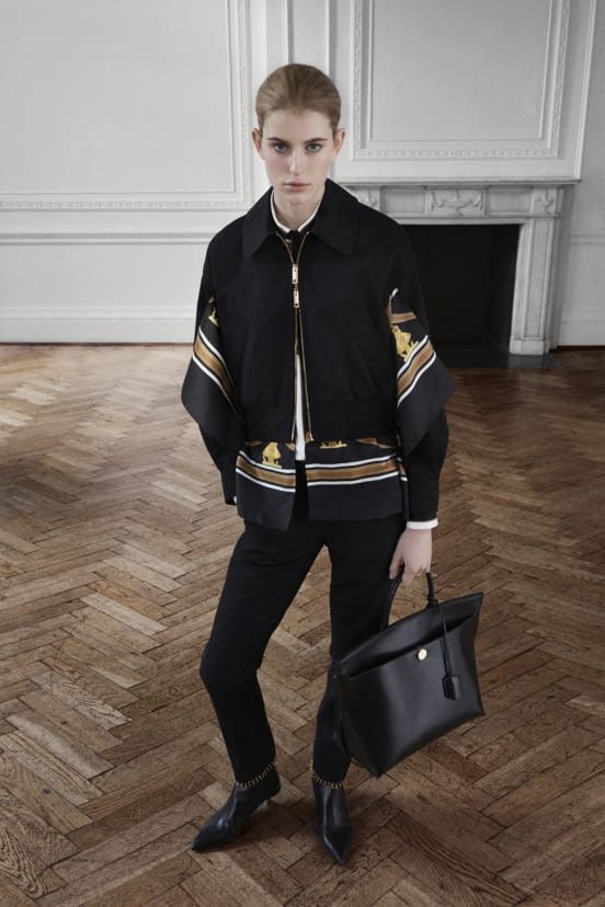 woman<br>PF19