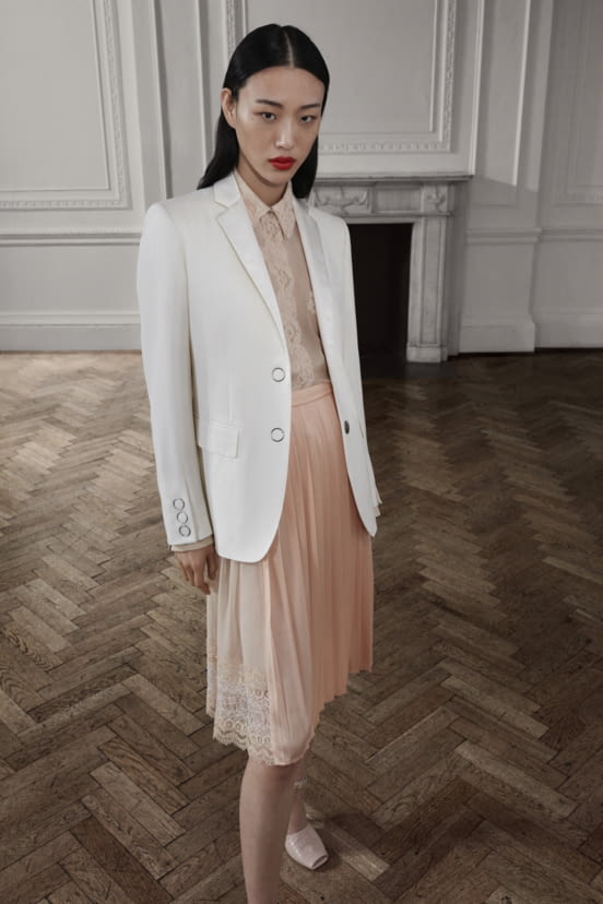 woman<br>PF19