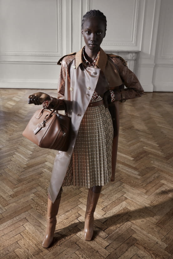 woman<br>PF19