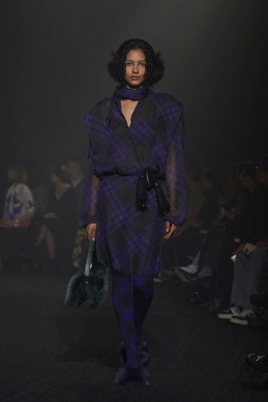 woman<br>FW23