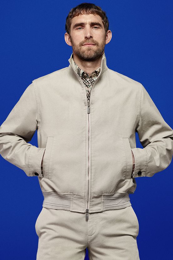 woman<br>Resort 2025