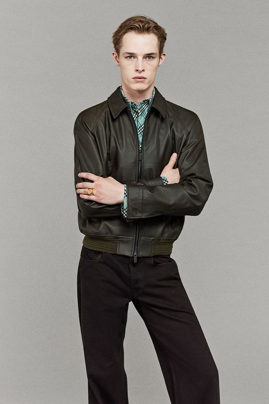 woman<br>Resort 2025