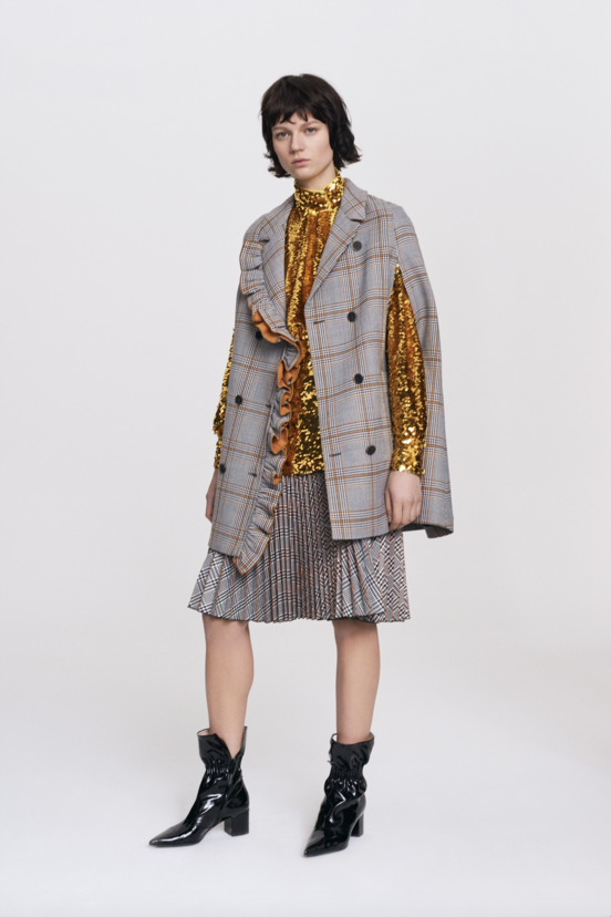 woman<br>PF17
