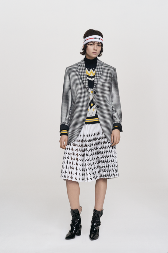 woman<br>PF17