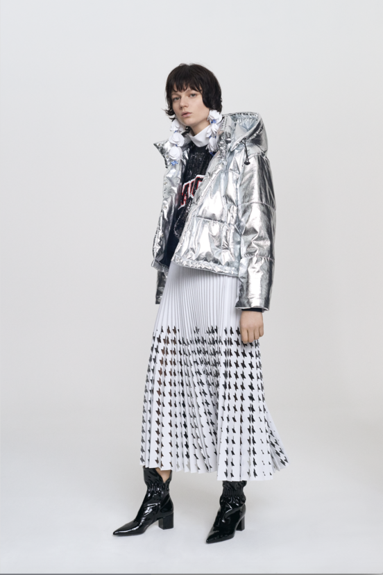 woman<br>PF17