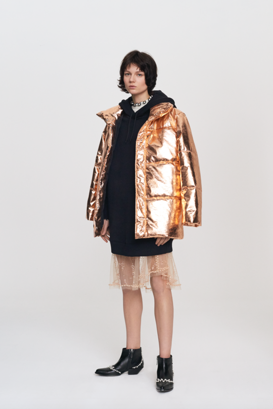 woman<br>PF17