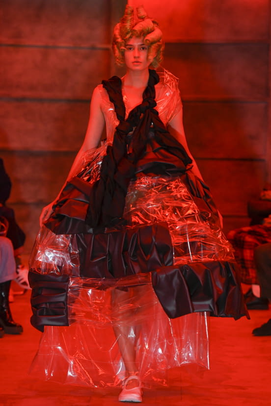 woman<br>SS21
