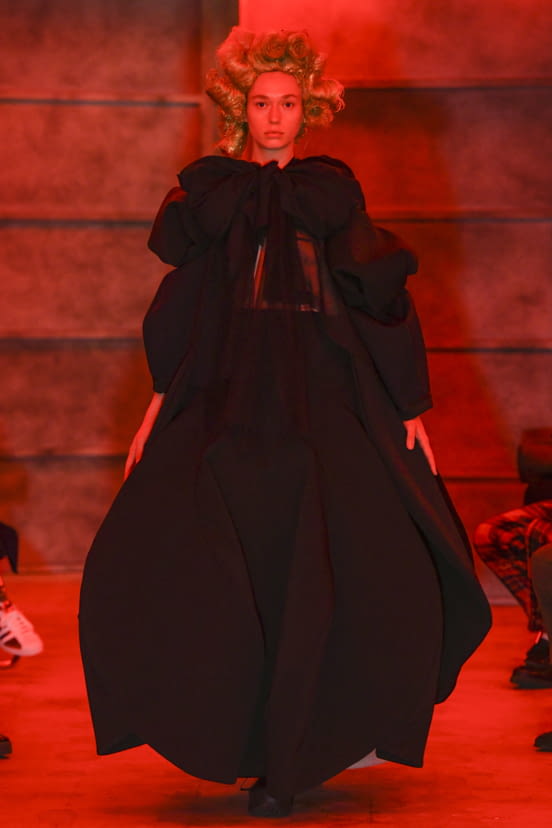 woman<br>SS21