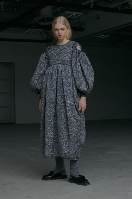 woman<br>FW21