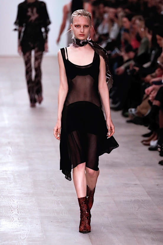 woman<br>FW20