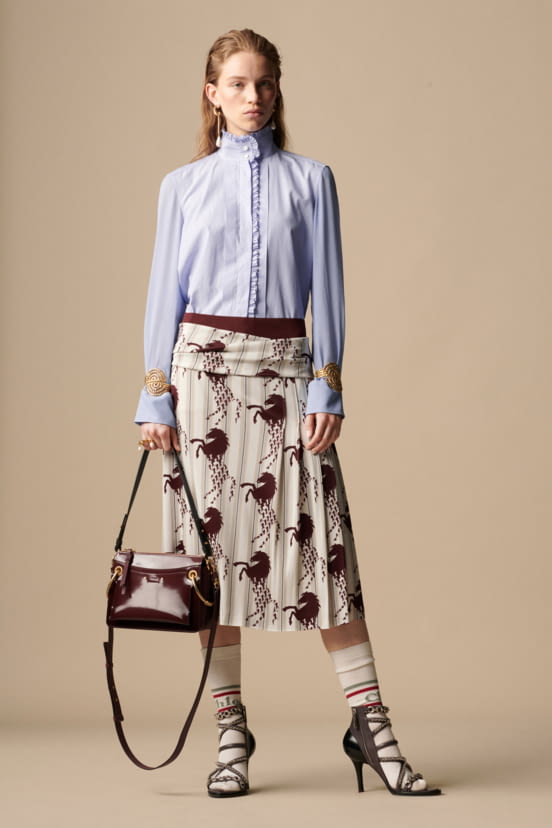 woman<br>RS19