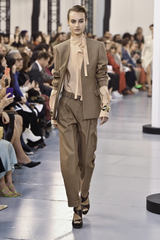 woman<br>SS20