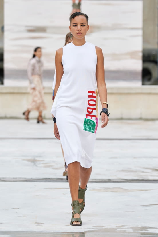 woman<br>SS21