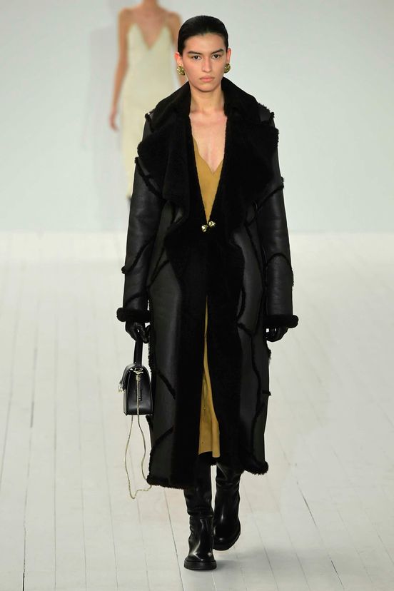 woman<br>FW23