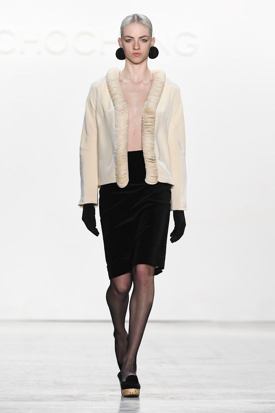 woman<br>FW23