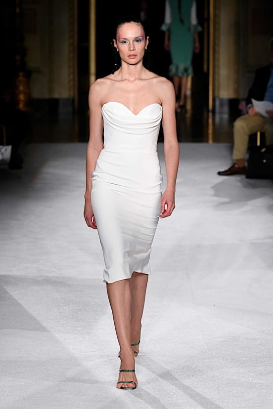 woman<br>SS20