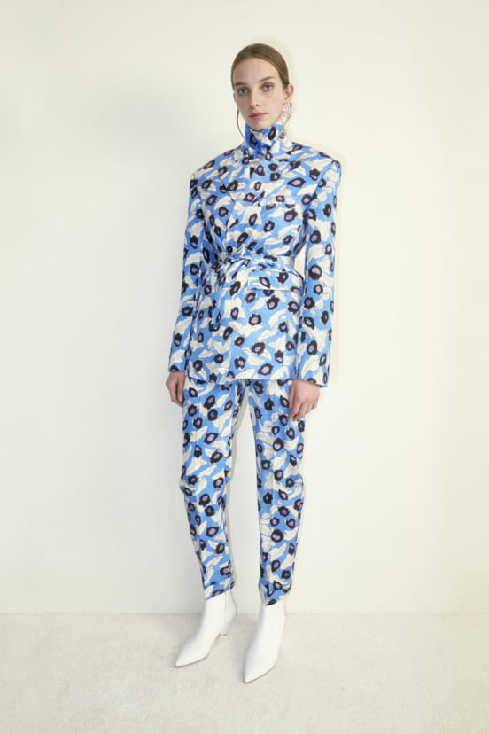 woman<br>PF19