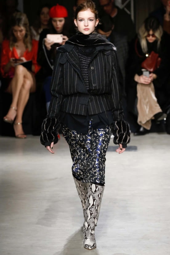 woman<br>FW18