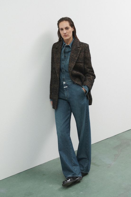 woman<br>FW24