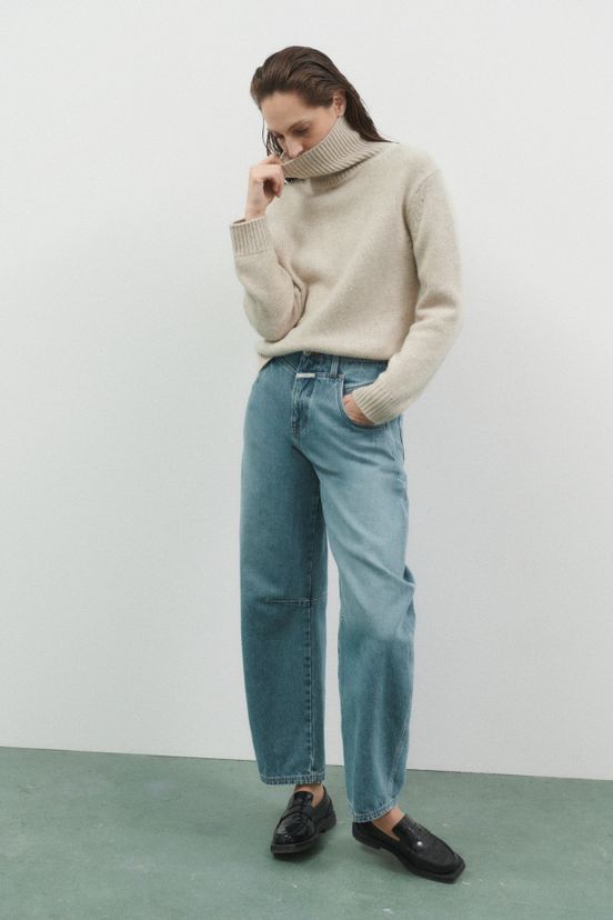 woman<br>FW24