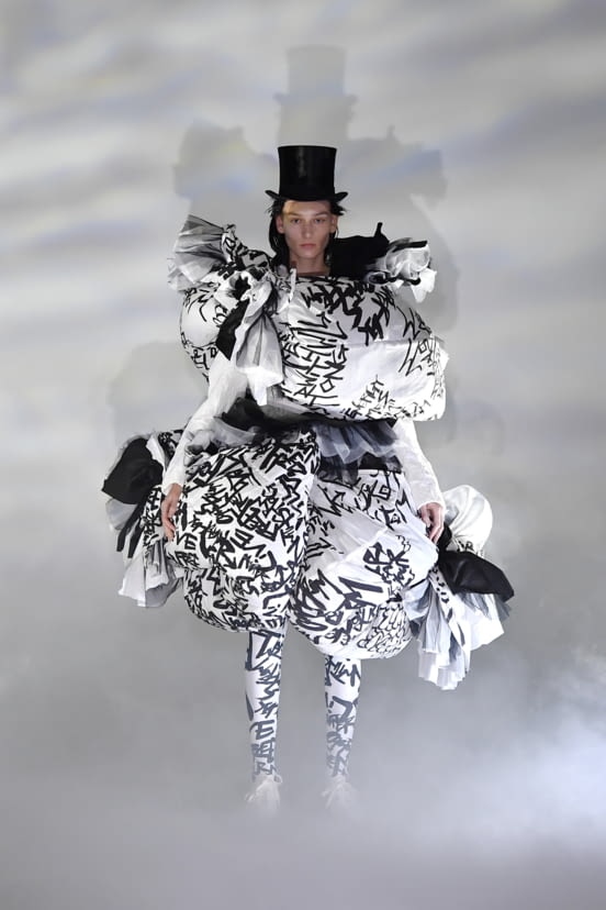 woman<br>FW21