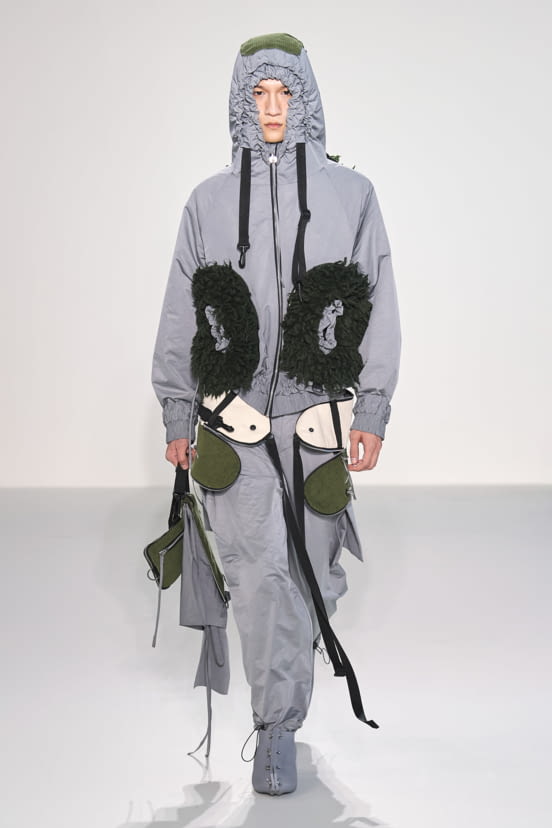 man<br>FW22
