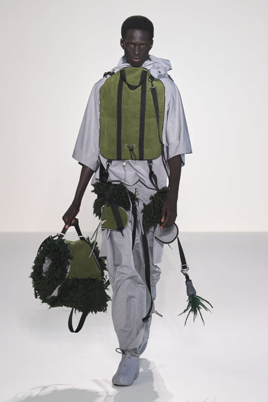 man<br>FW22